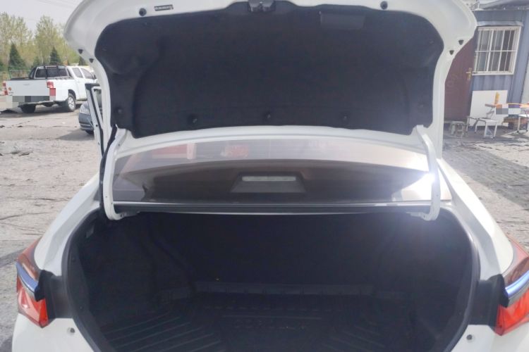 Used Toyota Corolla Hybrid E+ 2019 1.8L E-CVT Leading Edition Trunk