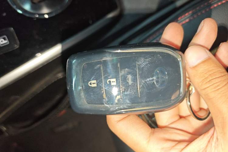 Used Toyota Corolla Hybrid E+ 2019 1.8L E-CVT Leading Edition Vehicle Key