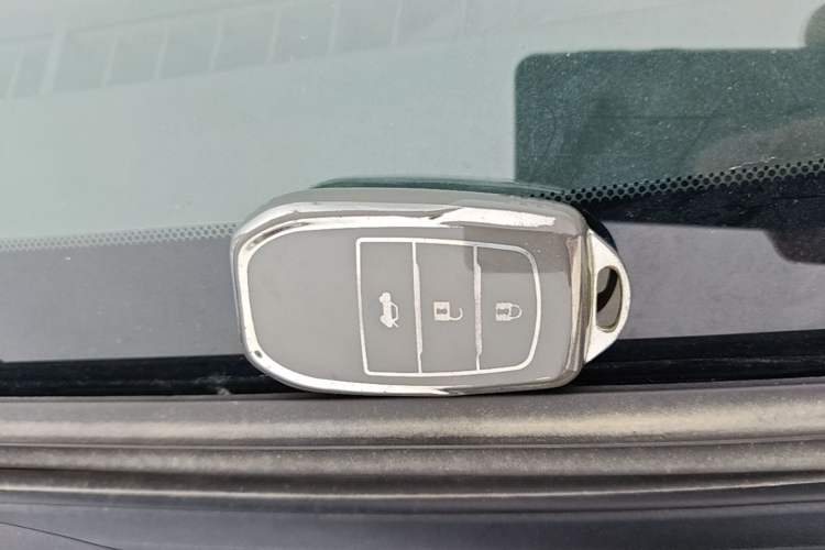 Used Toyota Corolla Hybrid E+ 2019 1.8L E-CVT Leading Edition Vehicle Key