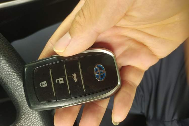 Used Toyota Corolla Hybrid E+ 2019 1.8L E-CVT Leading Edition Vehicle Key