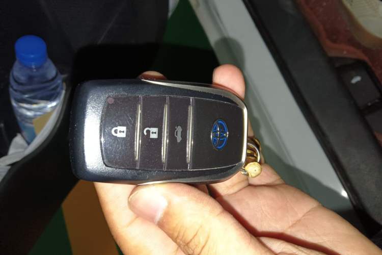 Used Toyota Corolla Hybrid E+ 2019 1.8L E-CVT Pioneer Edition Vehicle Key