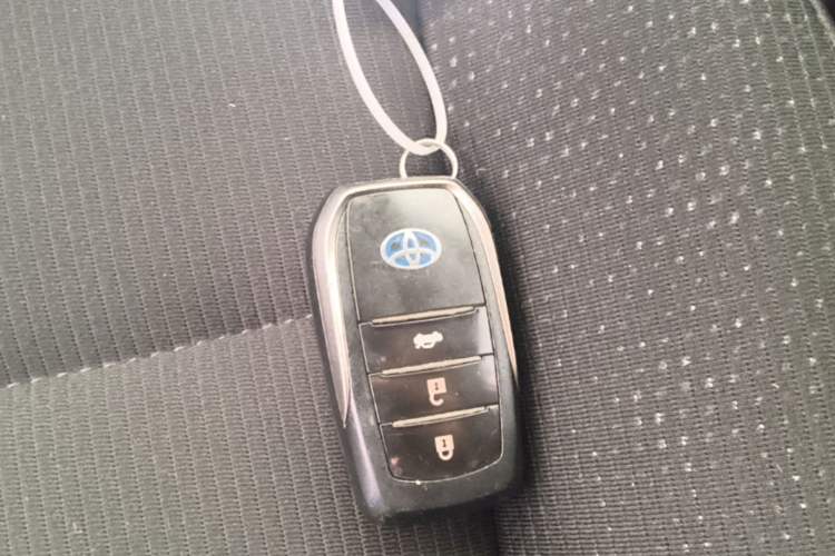 Used Toyota Corolla Hybrid E+ 2019 1.8L E-CVT Leading Edition Vehicle Key