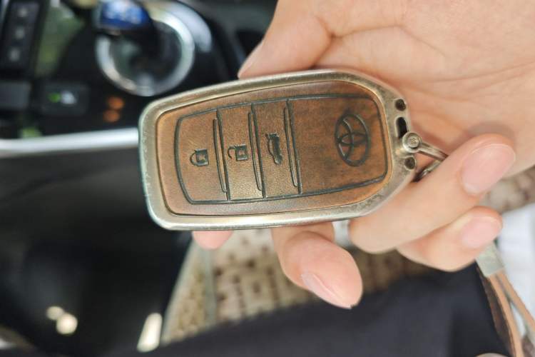 Used Toyota Corolla Hybrid E+ 2019 1.8L E-CVT Leading Edition Vehicle Key