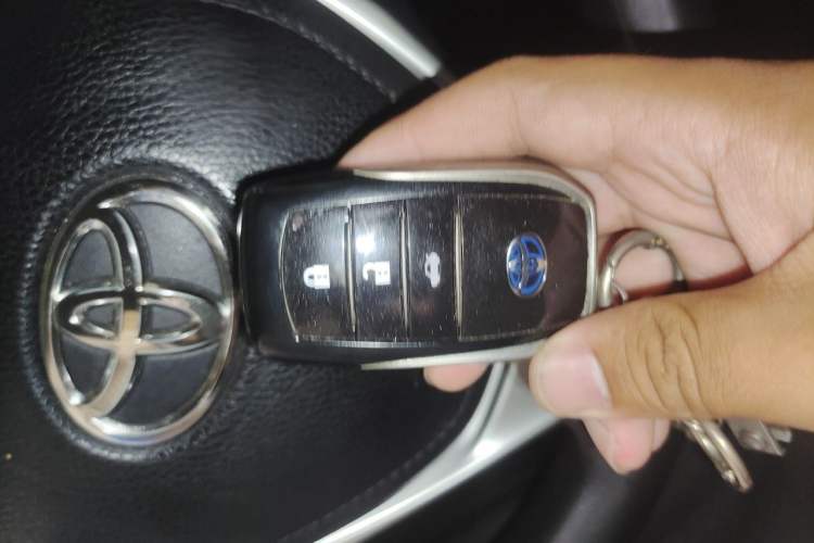 Used Toyota Corolla Hybrid E+ 2019 1.8L E-CVT Leading Edition Vehicle Key
