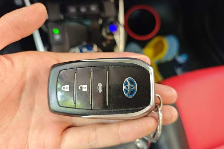 Used Toyota Corolla Hybrid E+ 2019 1.8L E-CVT Leading Edition Vehicle Key