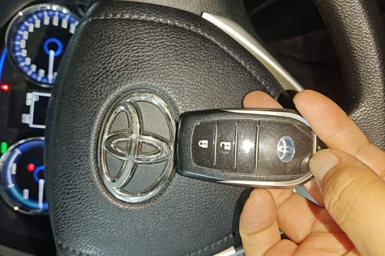 Used Toyota Corolla Hybrid E+ 2019 1.8L E-CVT Luxury Edition Vehicle Key