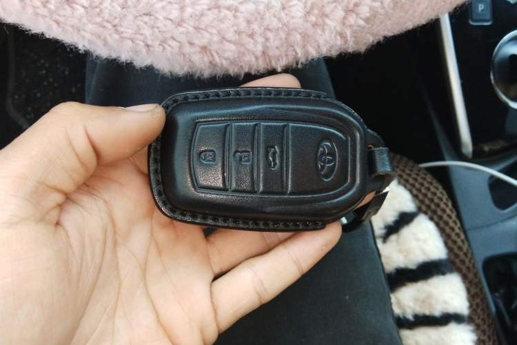 Used Toyota Corolla Hybrid E+ 2019 1.8L E-CVT Leading Edition Vehicle Key