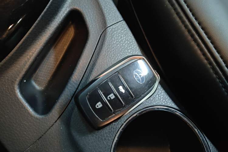 Used Toyota Corolla Hybrid E+ 2019 1.8L E-CVT Leading Edition Vehicle Key