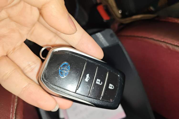 Used Toyota Corolla Hybrid E+ 2019 1.8L E-CVT Leading Edition Vehicle Key