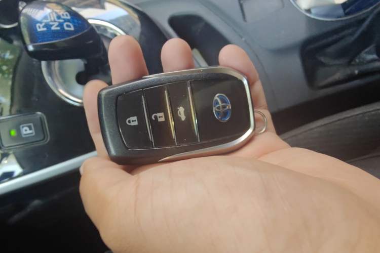 Used Toyota Corolla Hybrid E+ 2019 1.8L E-CVT Leading Edition Vehicle Key