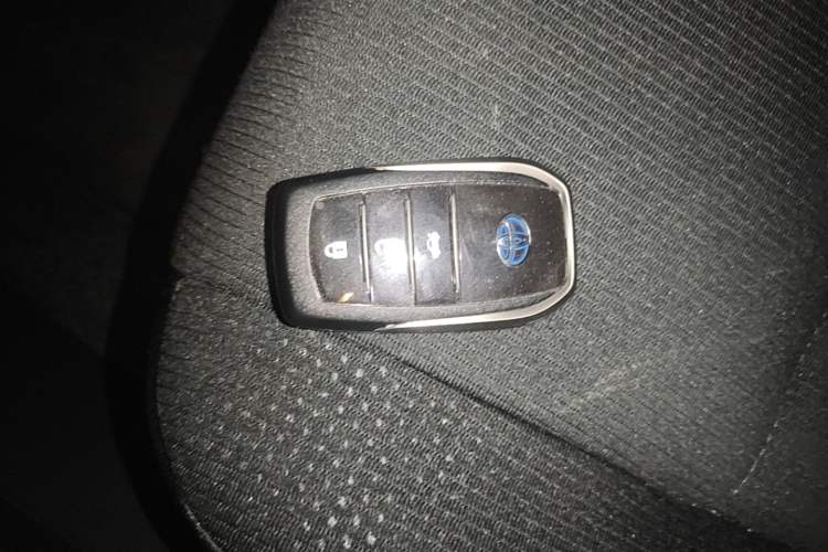 Used Toyota Corolla Hybrid E+ 2019 1.8L E-CVT Leading Edition Vehicle Key