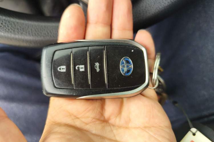 Used Toyota Corolla Hybrid E+ 2019 1.8L E-CVT Leading Edition Vehicle Key