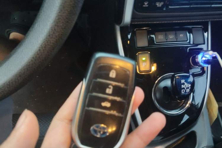 Used Toyota Corolla Hybrid E+ 2019 1.8L E-CVT Leading Edition Vehicle Key