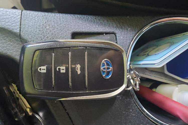 Used Toyota Corolla Hybrid E+ 2019 1.8L E-CVT Leading Edition Vehicle Key
