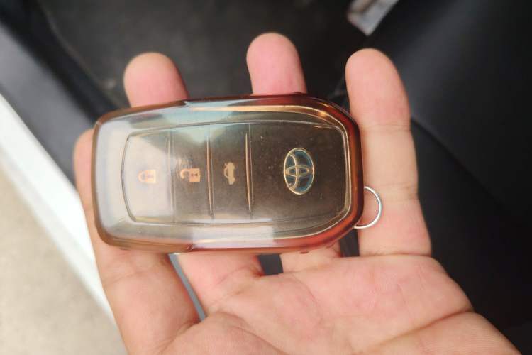 Used Toyota Corolla Hybrid E+ 2019 1.8L E-CVT Leading Edition Vehicle Key