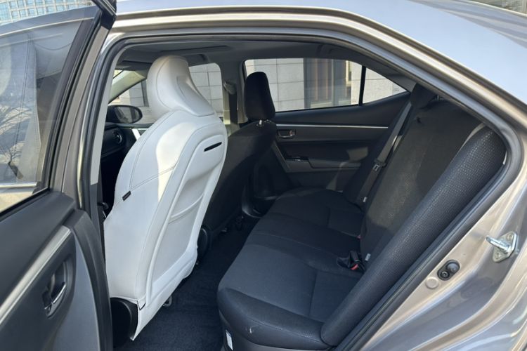 Used Toyota Corolla Hybrid E+ 2020 1.8L E-CVT Comfort Edition Interior 5