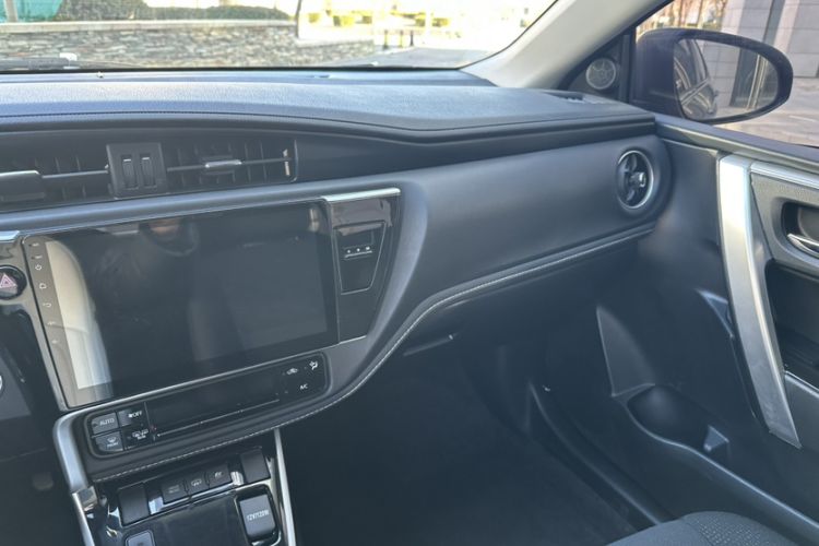 Used Toyota Corolla Hybrid E+ 2020 1.8L E-CVT Comfort Edition Interior 6