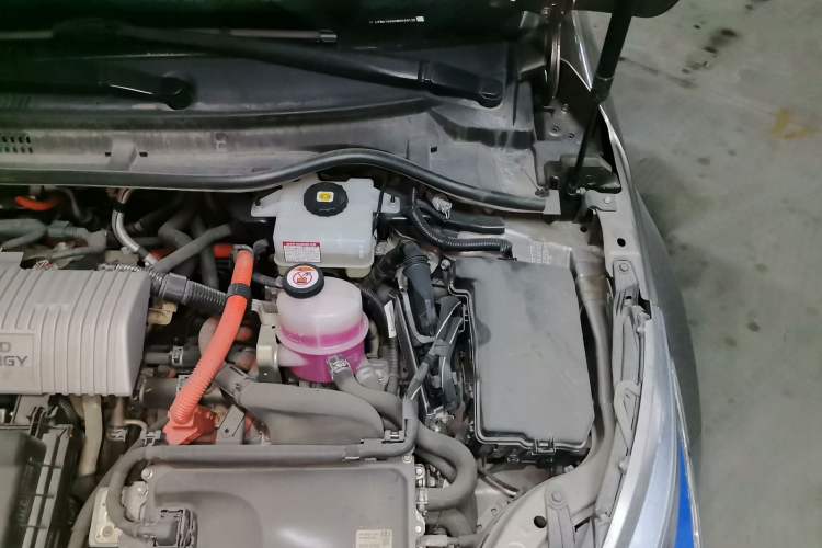 Used Toyota Corolla Hybrid E+ 2020 1.8L E-CVT Comfort Edition Engine Bay Left