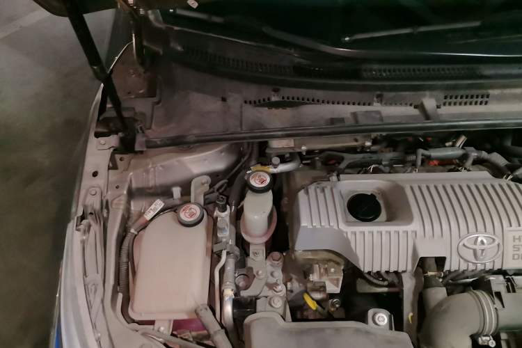 Used Toyota Corolla Hybrid E+ 2020 1.8L E-CVT Comfort Edition Engine Bay Right