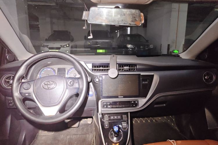 Used Toyota Corolla Hybrid E+ 2020 1.8L E-CVT Comfort Edition Center Console