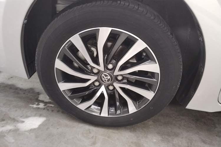 Used Toyota Corolla Hybrid E+ 2020 1.8L E-CVT Comfort Edition Left Front Wheel Hub