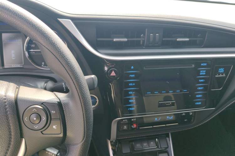 Used Toyota Corolla Hybrid E+ 2020 1.8L E-CVT Comfort Edition Audio And AC Panel
