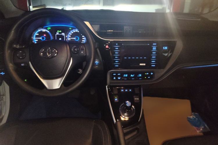 Used Toyota Corolla Hybrid E+ 2020 1.8L E-CVT Comfort Edition Center Console