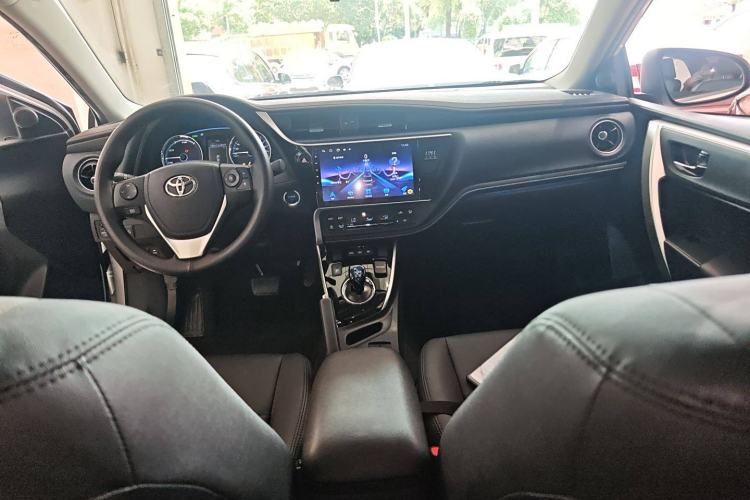 Used Toyota Corolla Hybrid E+ 2020 1.8L E-CVT Comfort Edition Center Console