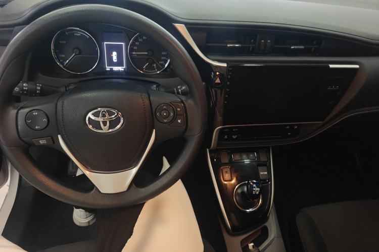Used Toyota Corolla Hybrid E+ 2020 1.8L E-CVT Comfort Edition Center Console