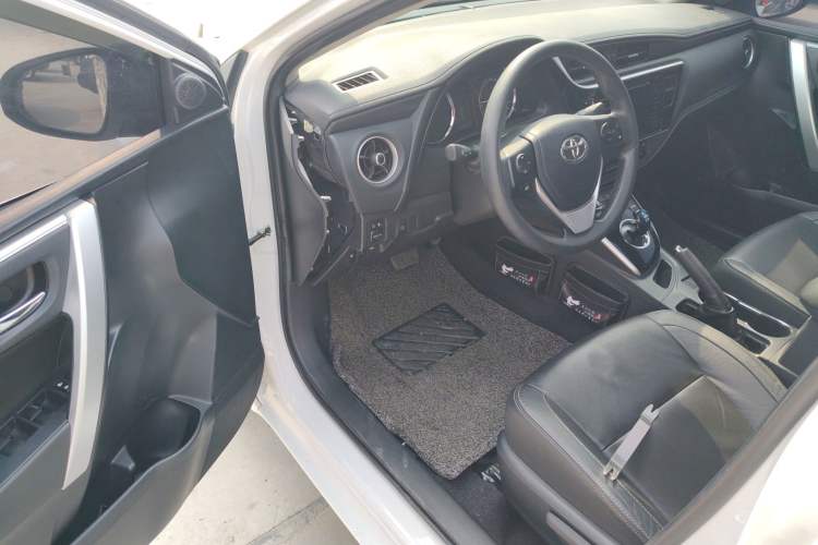 Used Toyota Corolla Hybrid E+ 2020 1.8L E-CVT Comfort Edition Driver Seat