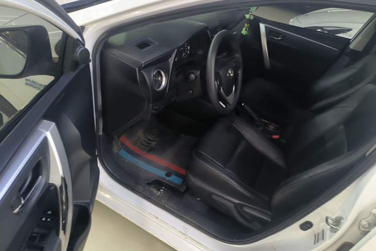 Used Toyota Corolla Hybrid E+ 2020 1.8L E-CVT Comfort Edition Driver Seat