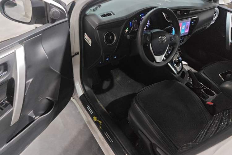 Used Toyota Corolla Hybrid E+ 2020 1.8L E-CVT Comfort Edition Driver Seat