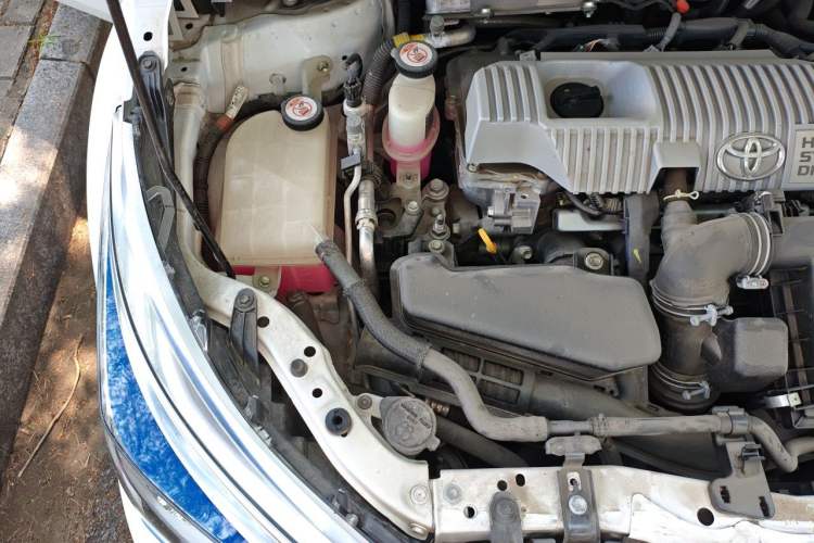 Used Toyota Corolla Hybrid E+ 2020 1.8L E-CVT Comfort Edition Engine Bay Right