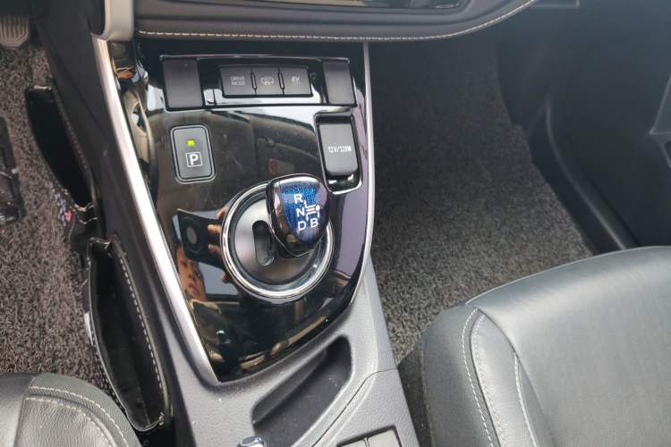 Used Toyota Corolla Hybrid E+ 2020 1.8L E-CVT Comfort Edition Gear Lever