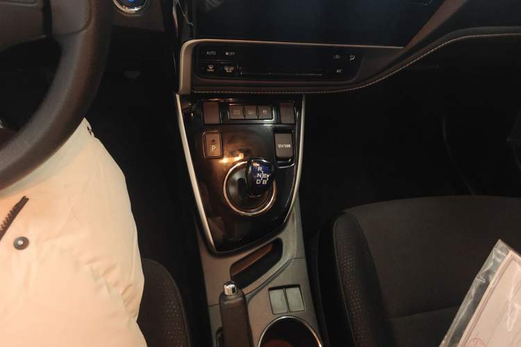 Used Toyota Corolla Hybrid E+ 2020 1.8L E-CVT Comfort Edition Gear Lever