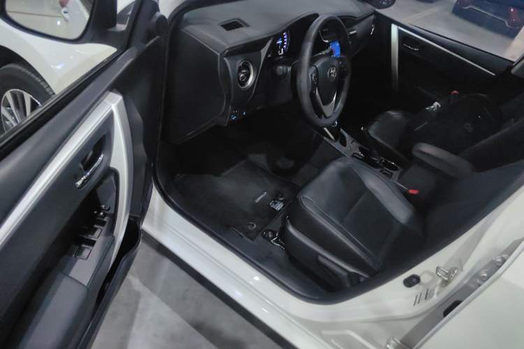 Used Toyota Corolla Hybrid E+ 2020 1.8L E-CVT Comfort Edition Interior 3