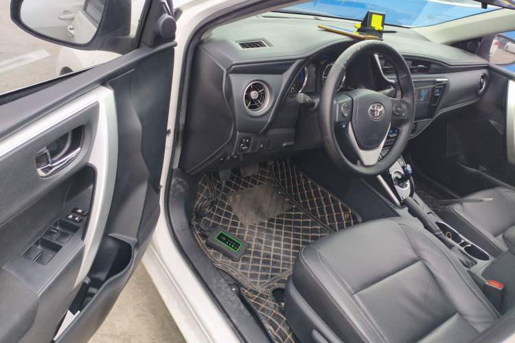 Used Toyota Corolla Hybrid E+ 2020 1.8L E-CVT Comfort Edition Interior 3