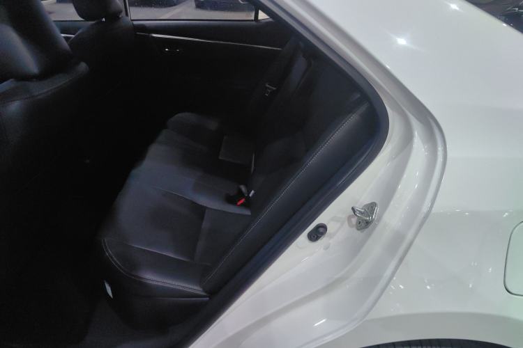 Used Toyota Corolla Hybrid E+ 2020 1.8L E-CVT Comfort Edition Interior 4