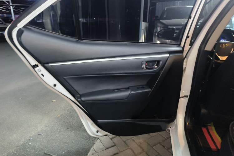 Used Toyota Corolla Hybrid E+ 2020 1.8L E-CVT Comfort Edition Interior 8