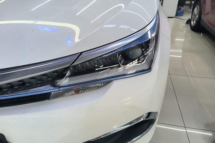Used Toyota Corolla Hybrid E+ 2020 1.8L E-CVT Comfort Edition Left Front Headlight