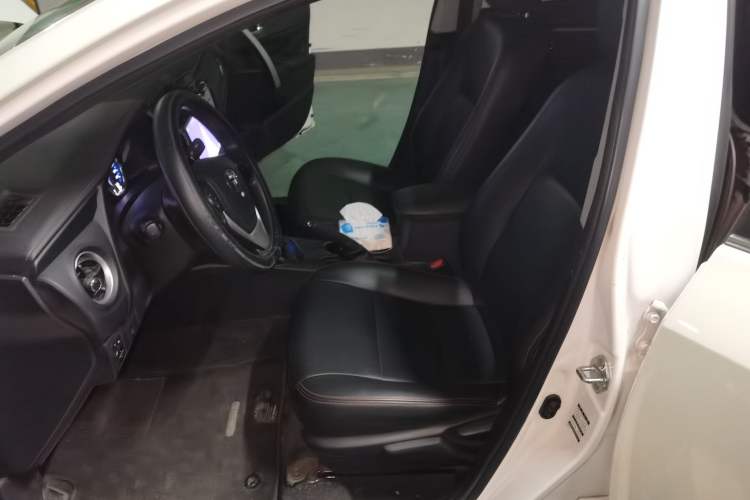 Used Toyota Corolla Hybrid E+ 2020 1.8L E-CVT Comfort Edition Left Front Seat