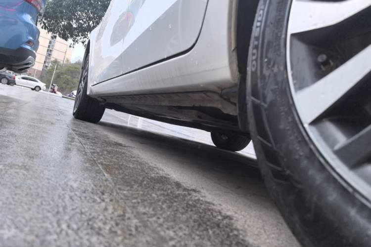 Used Toyota Corolla Hybrid E+ 2020 1.8L E-CVT Comfort Edition Left Side Sill