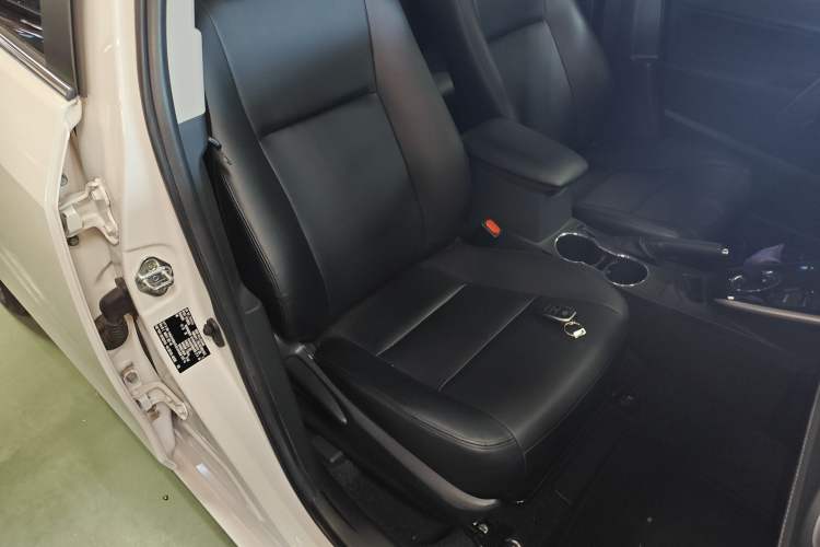 Used Toyota Corolla Hybrid E+ 2020 1.8L E-CVT Comfort Edition Right Front Seat