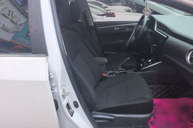 Used Toyota Corolla Hybrid E+ 2020 1.8L E-CVT Comfort Edition Right Front Seat