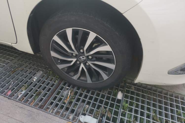 Used Toyota Corolla Hybrid E+ 2020 1.8L E-CVT Comfort Edition Right Front Wheel Hub