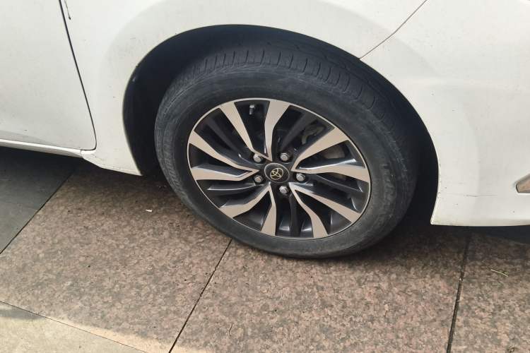 Used Toyota Corolla Hybrid E+ 2020 1.8L E-CVT Comfort Edition Right Front Wheel Hub