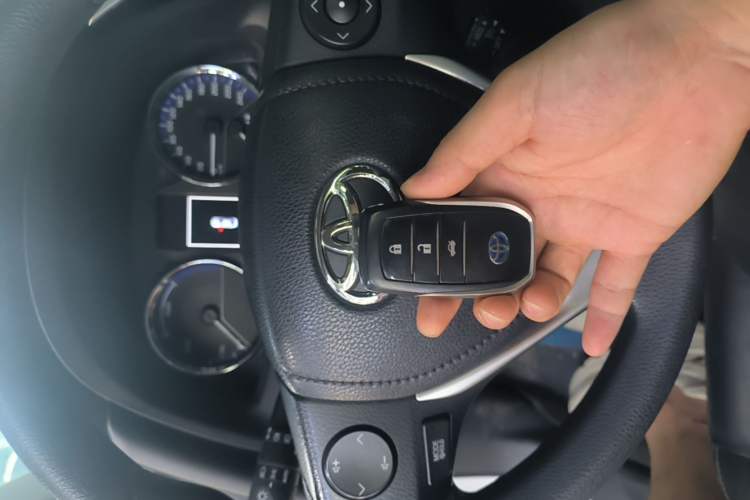 Used Toyota Corolla Hybrid E+ 2020 1.8L E-CVT Comfort Edition Vehicle Key