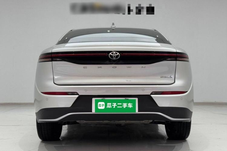 Used Toyota Crown 2023 2.5L SportCross HEV Two-Wheel Drive Prestige Edition Exterior 4