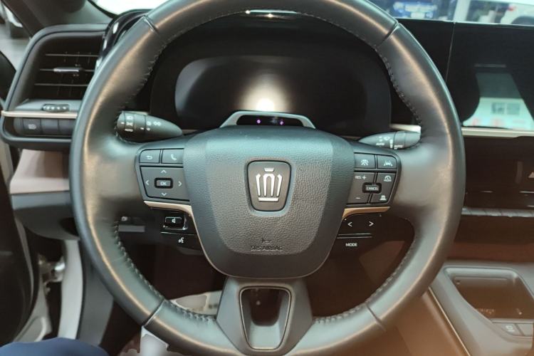 Used Toyota Crown 2023 2.5L SportCross HEV Two-Wheel Drive Prestige Edition Steering Wheel