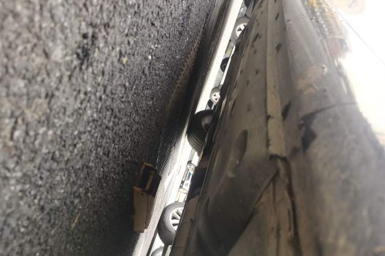 Used Toyota Crown 2005 2.5L Royal Chassis Front Right
